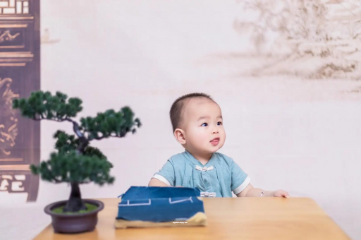 南京宝宝眼屎多是什么原因 南京宝宝眼屎多是什么原因